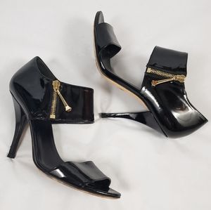 GUCCI zip up ankle strap heels